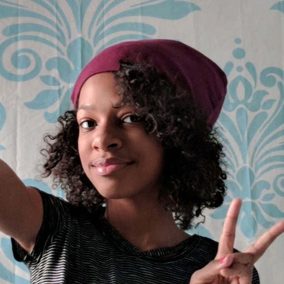 Meet your Posher, Nyla - Picture 1 of 1